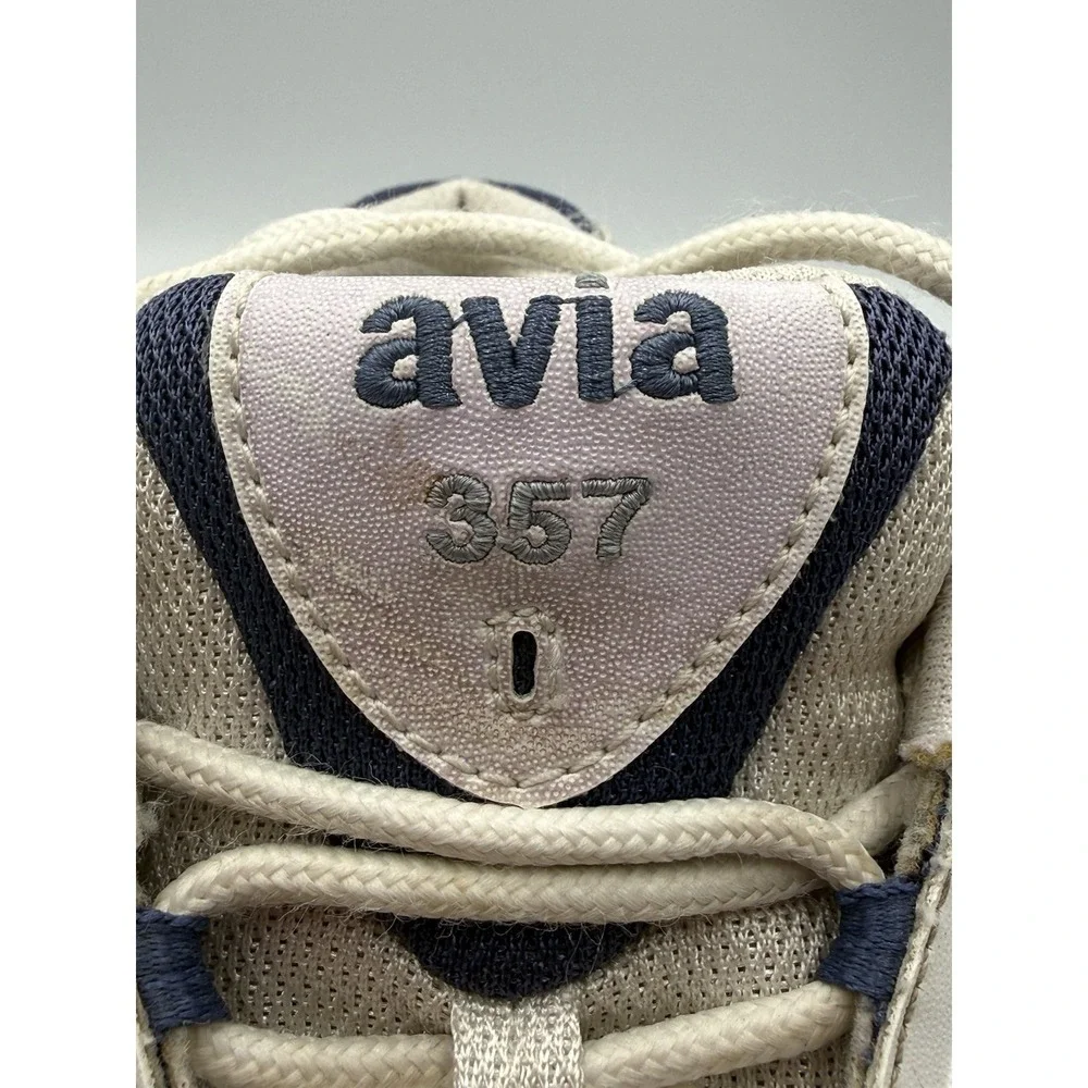 Avia comfort normal